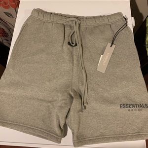 Fear of God Essentials Sweatshorts